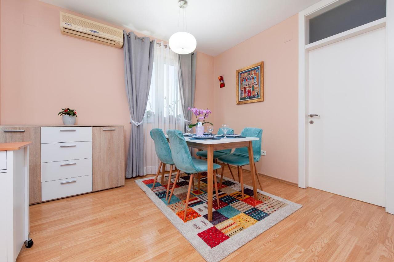 Apartment Deluxe Rovinj Luaran gambar