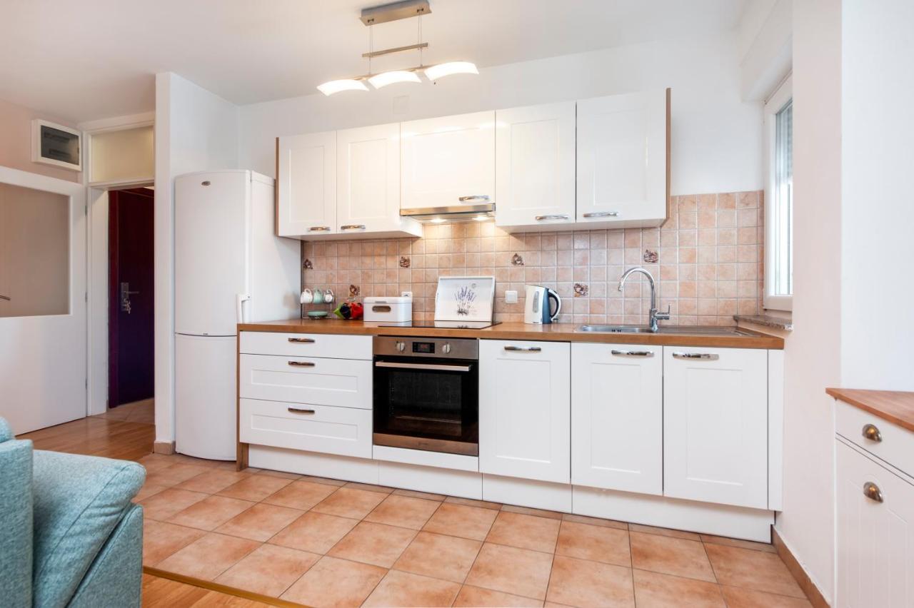 Apartment Deluxe Rovinj Luaran gambar