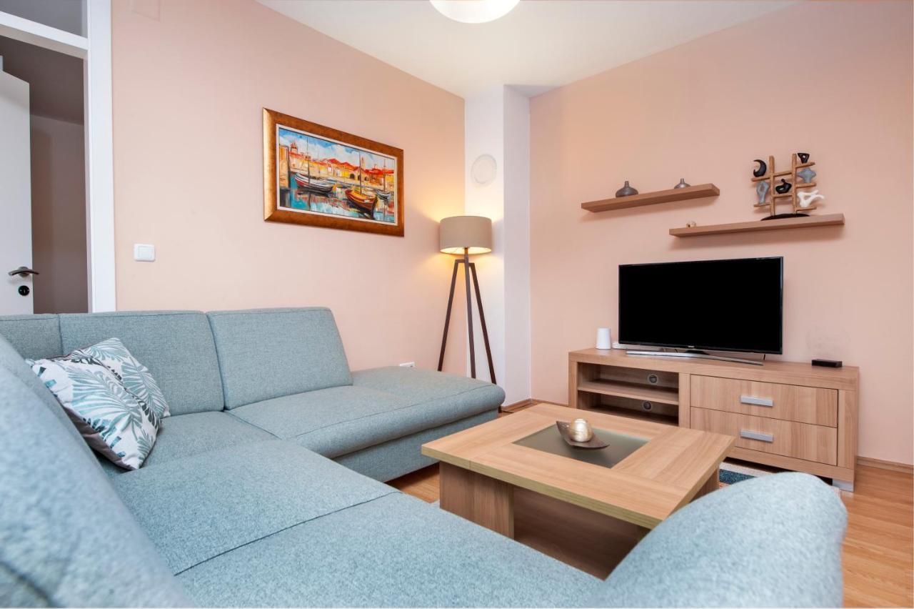 Apartment Deluxe Rovinj Luaran gambar
